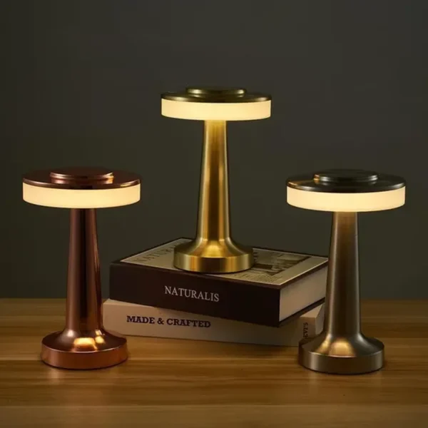 Przenośna lampa stołowa LED